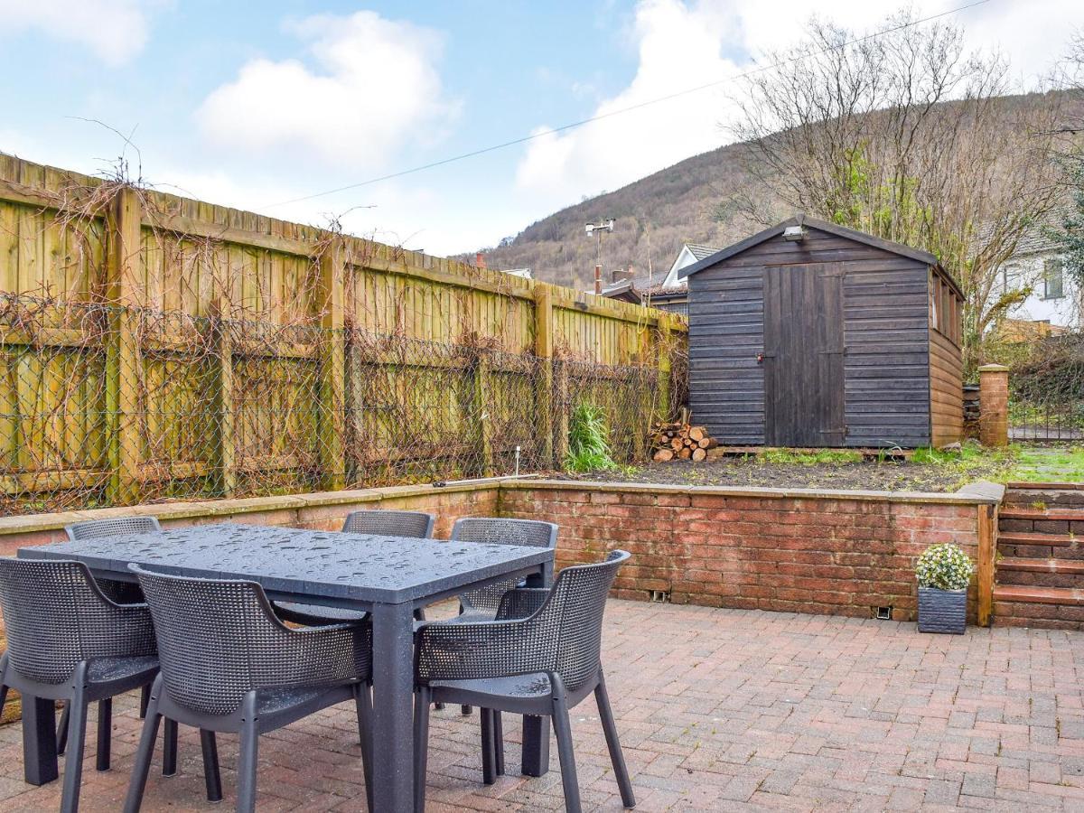 Cwmcarn Cottage Crosskeys Exterior foto