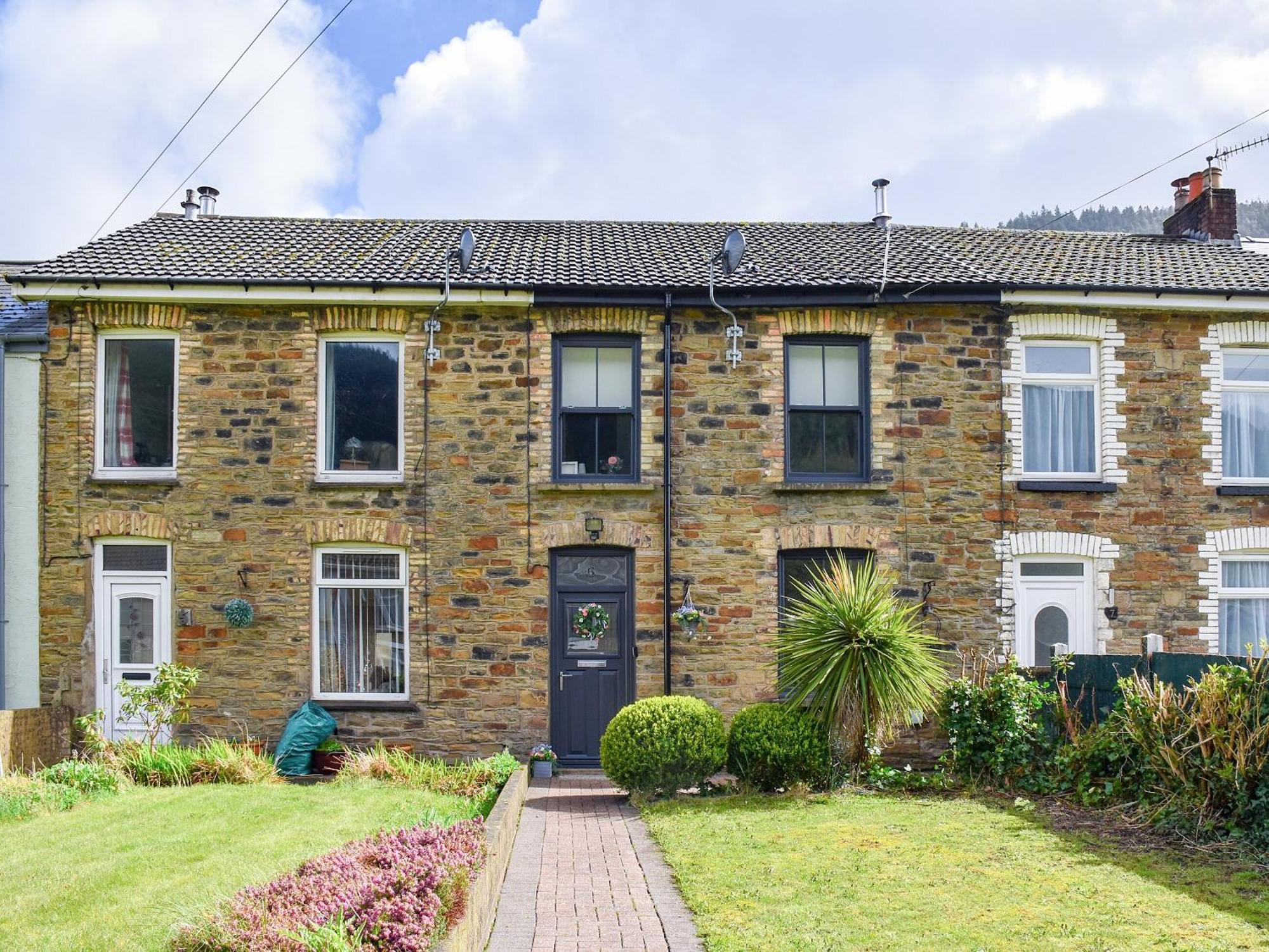 Cwmcarn Cottage Crosskeys Exterior foto